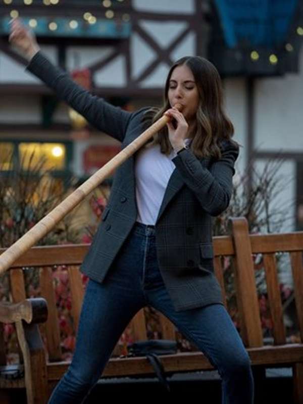 Alison Brie Somebody I Used to Know 2023 Wool Blazer