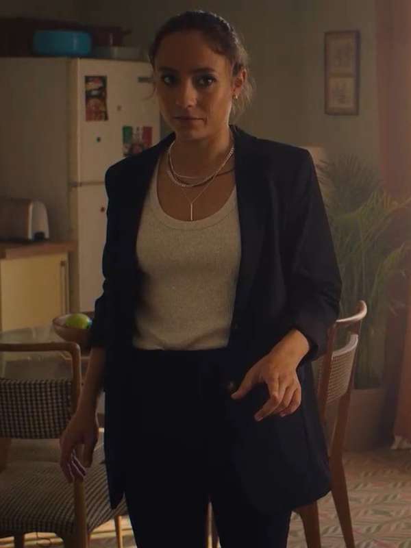 Valeria Estrada Who Is Erin Carter Black Blazer