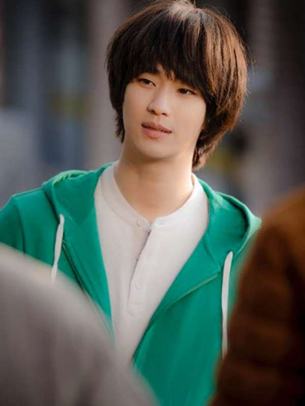 Bang Dong-gu Crash Landing on You Green Hoodie