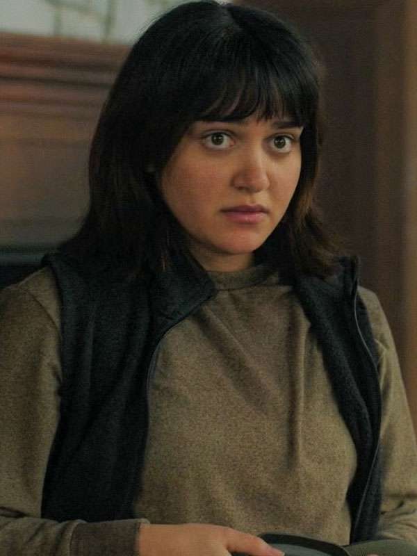 Ariela Barer The Last of Us S02 Black Vest