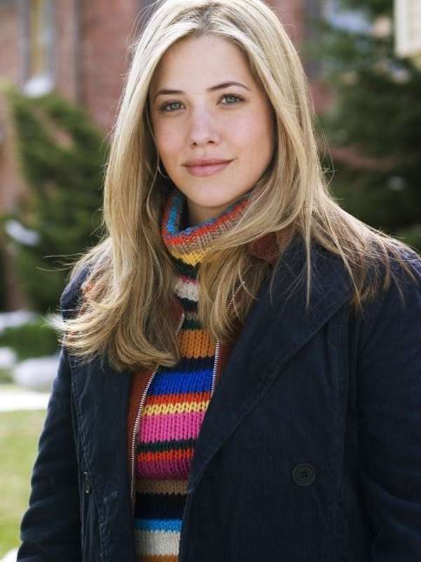 Julie Gonzalo Christmas with the Kranks Black Coat