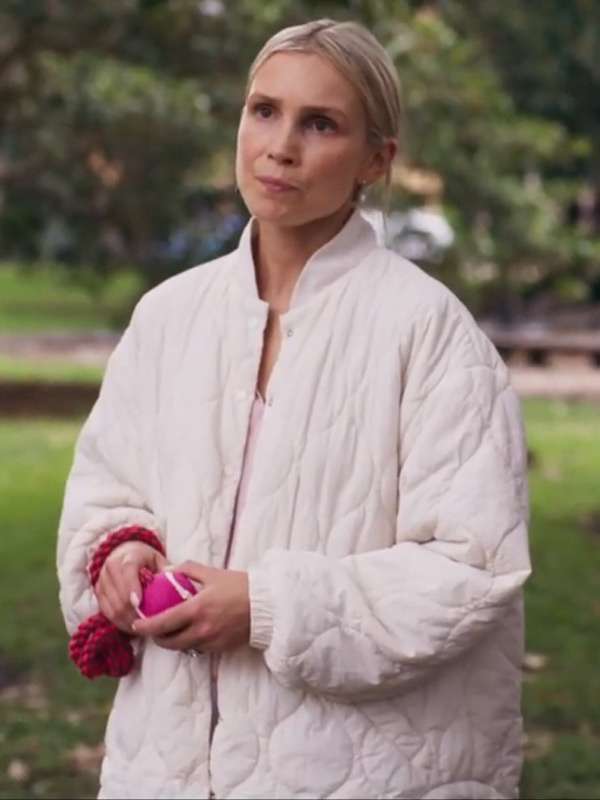 Chiara Colin From Accounts S02 White Jacket