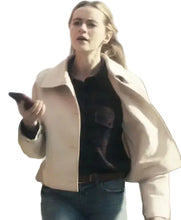 Doc S02 Dr. Hannah Clark White Jacket