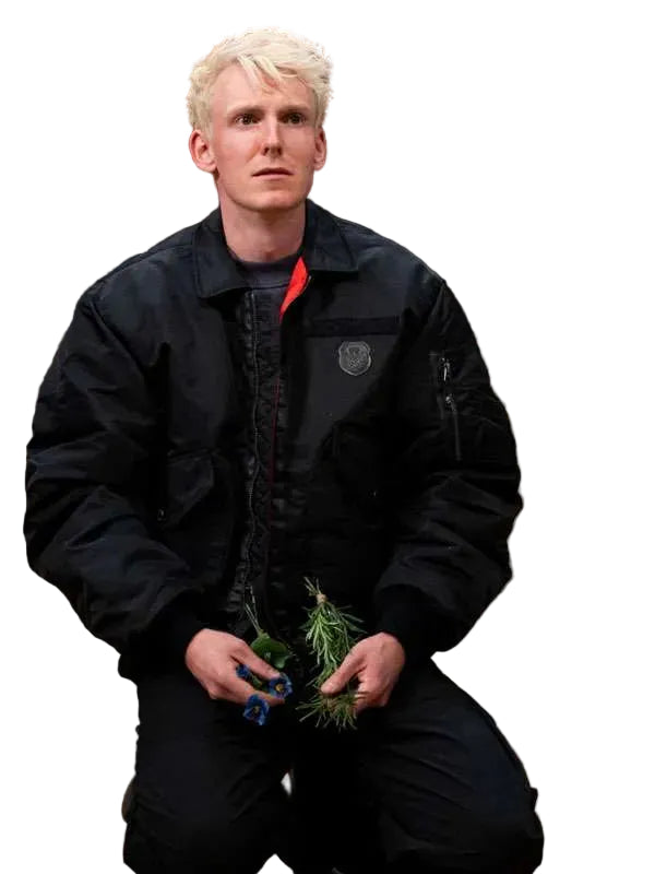 Hamlet Tom Glenister Black Jacket