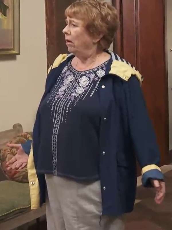 Bonnie Kelly It’s Always Sunny in Philadelphia Blue Jacket