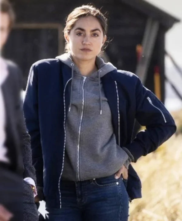 Lynley S01 Sofia Barclay Blue Jacket