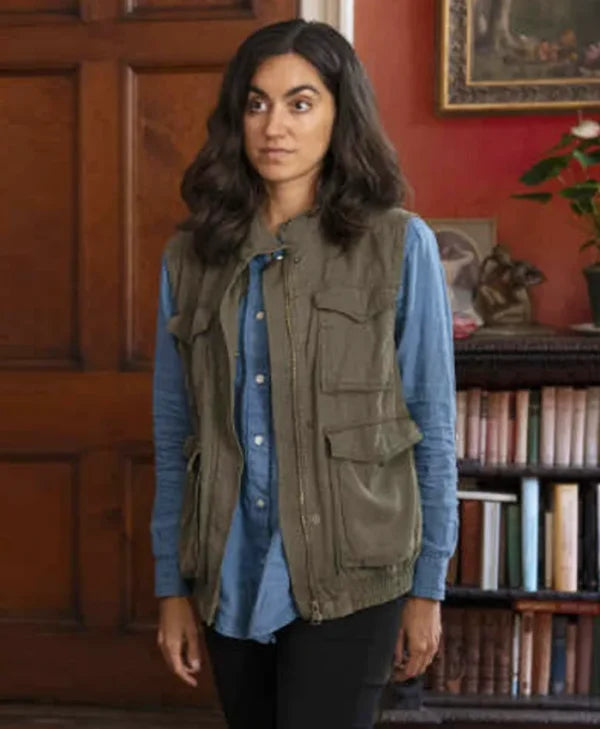 Lynley S01 Sofia Barclay Green Vest