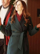 Merritt Patterson A Vintage Christmas 2024 Black Coat