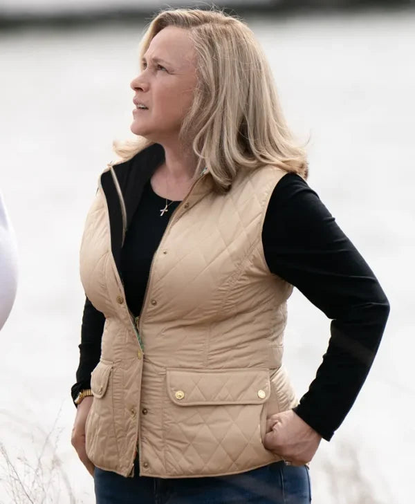 Murdaugh Death in the Family S01 Patricia Arquette Vest