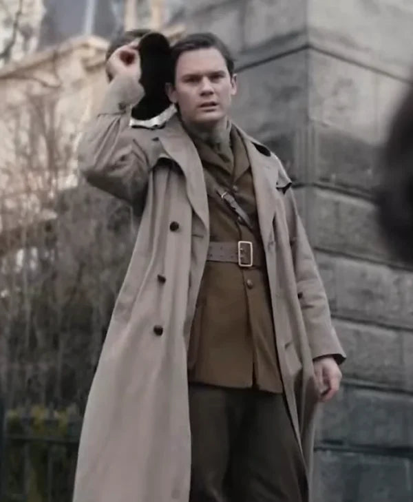 Outlander Blood of My Blood S01 Jeremy Irvine Coat