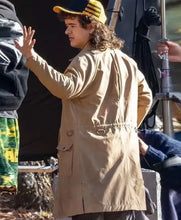 Stranger Things S05 Gaten Matarazzo Coat