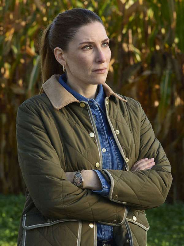 Susan Ireland SurrealEstate S03 Green Jacket