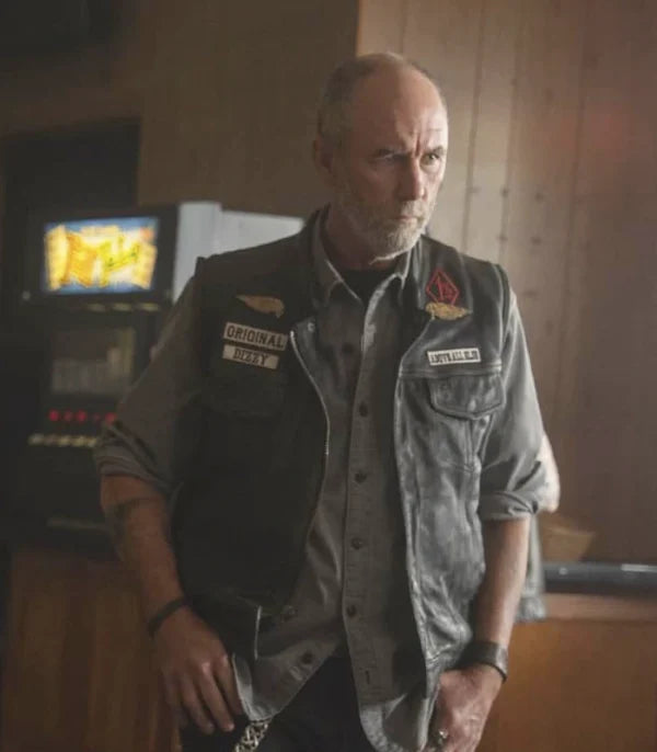 Task S01 Jamie McShane Black Vest