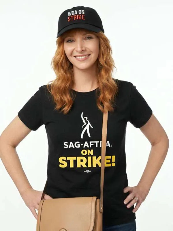 The Comeback Valerie Cherish Black T-Shirt
