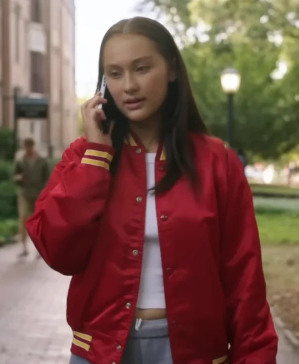The Summer I Turned Pretty S03 Lola Tung Jacket