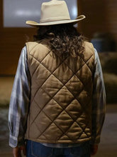 Wild Cards S02 Ally Sheedy Vest