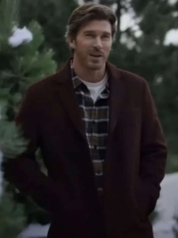 Christopher Russell A Christmas Prayer Brown Coat