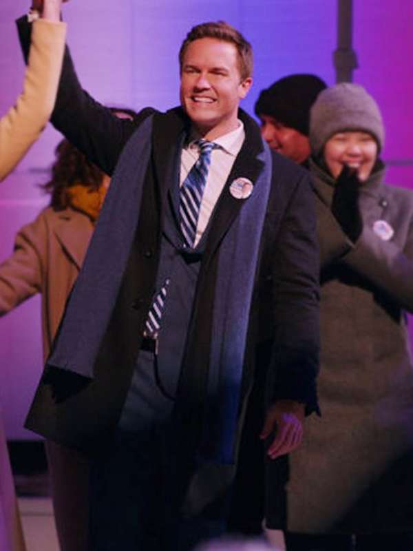 Scott Porter Ginny & Georgia Black Coat